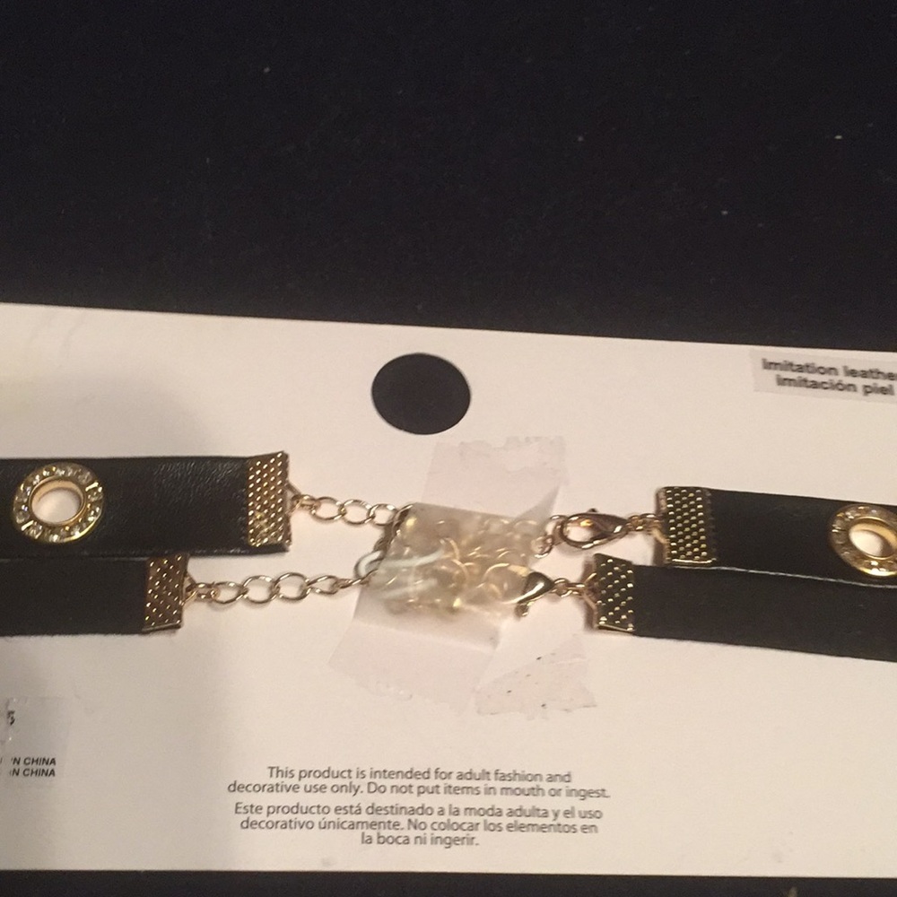 Extra 30% off 2 NWT faux leather chokers - Picture 3 of 5